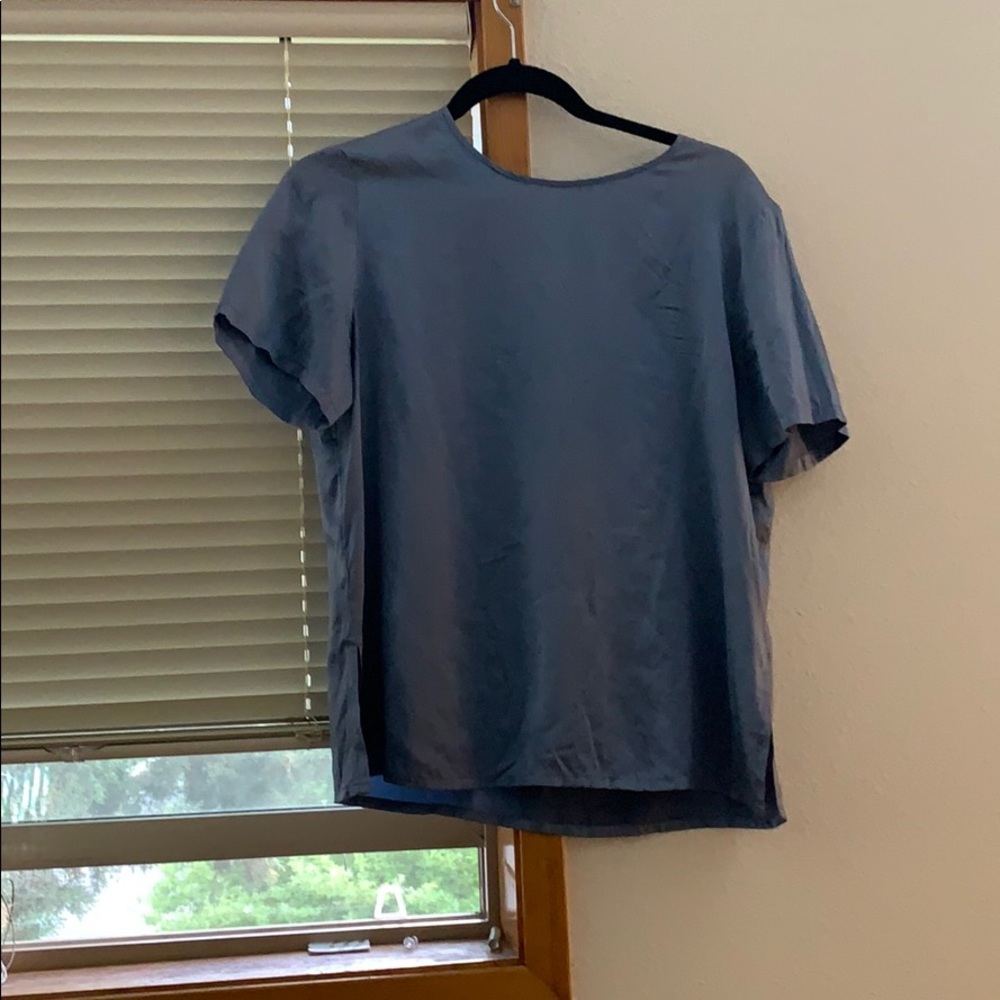 100% silk blue short sleeve